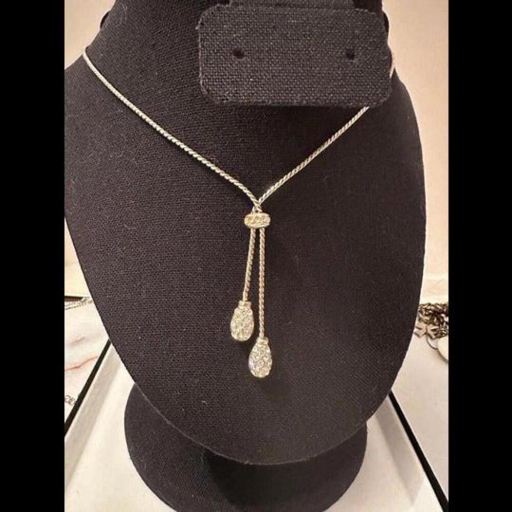 Embrace Elegance with a Tear Drop Necklace! - Picture 2 of 2